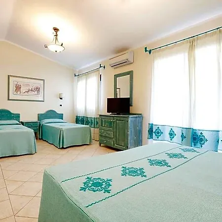 Club Baia Aranzos Hotel