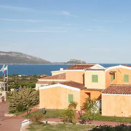 Hotel Club Baia Aranzos 4*