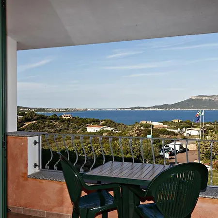 Club Baia Aranzos 호텔 4*