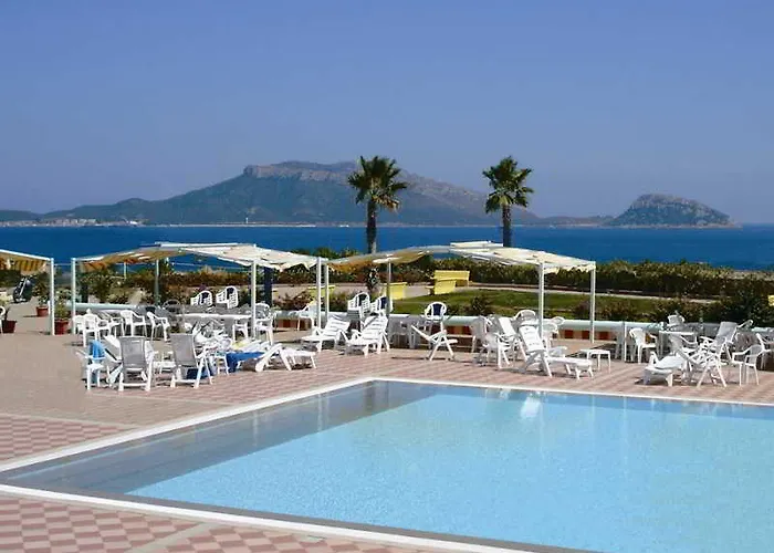 Hotel Club Baia Aranzos 4*