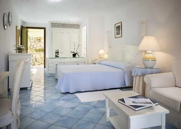 Hotel Club Baia Aranzos 4*