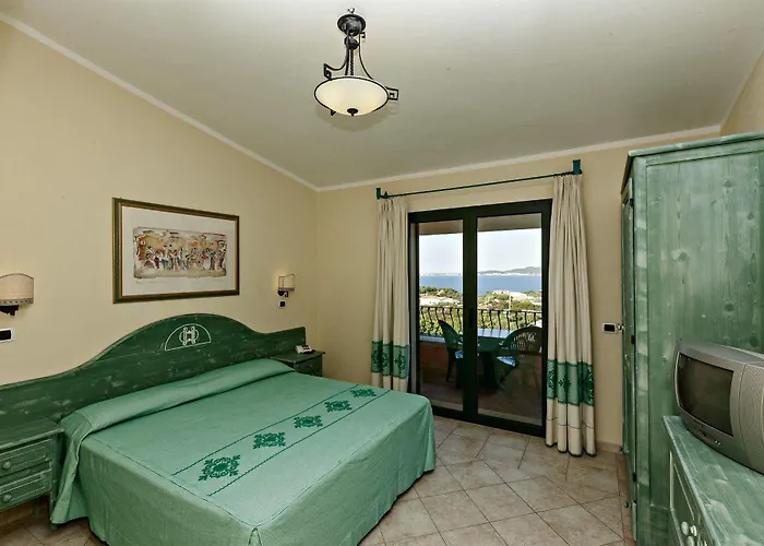 Club Baia Aranzos Hotel